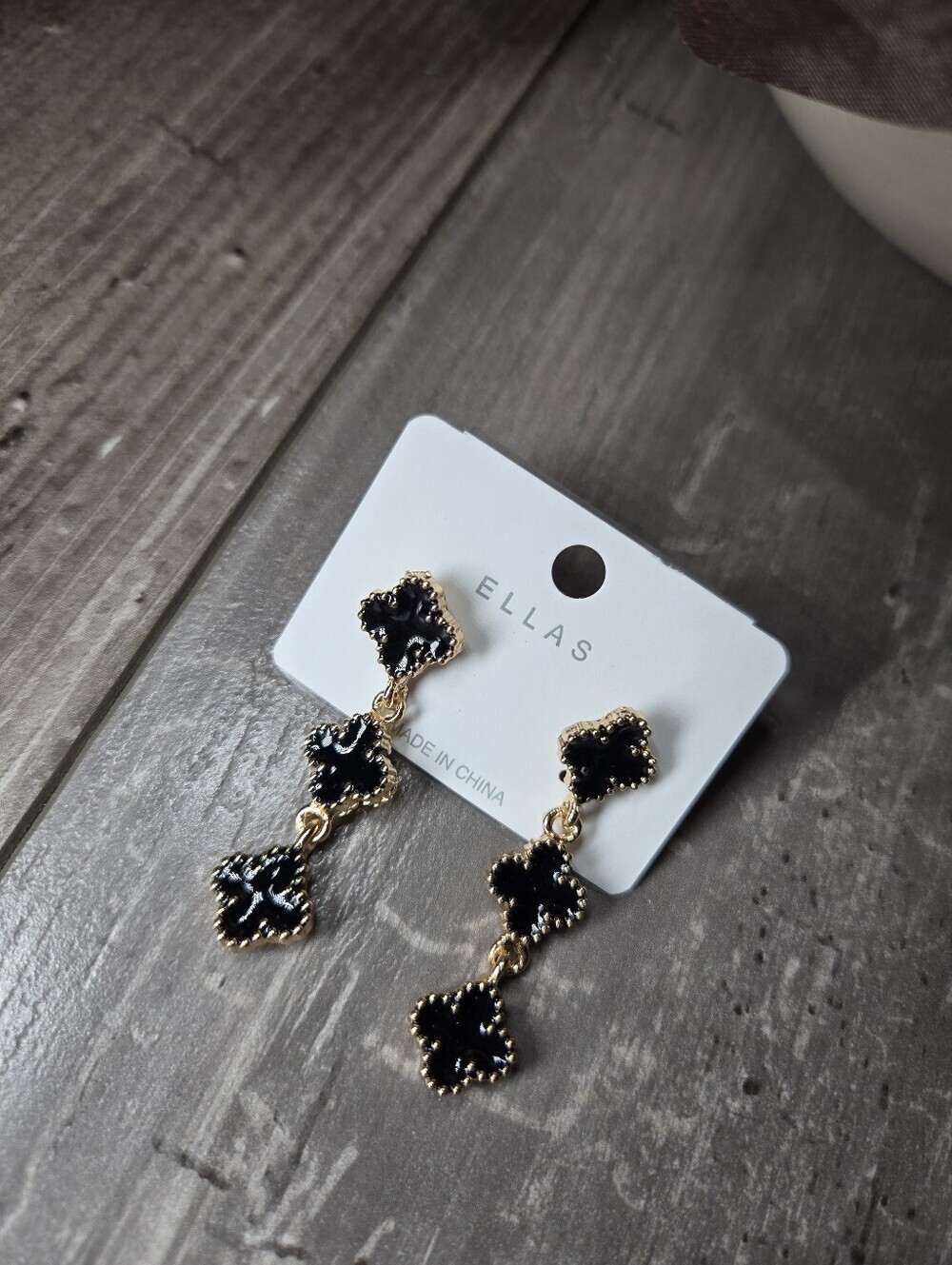 NWT ELLAS Black and Gold Clover Drop Earrings - Picture 2 of 16